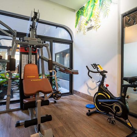 Sea Breeze Condotel Danang Экстерьер фото
