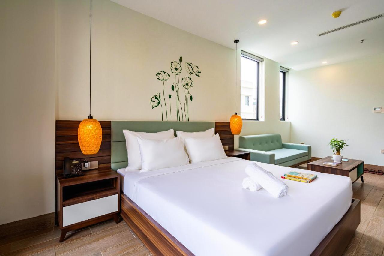 Sea Breeze Condotel Danang Экстерьер фото