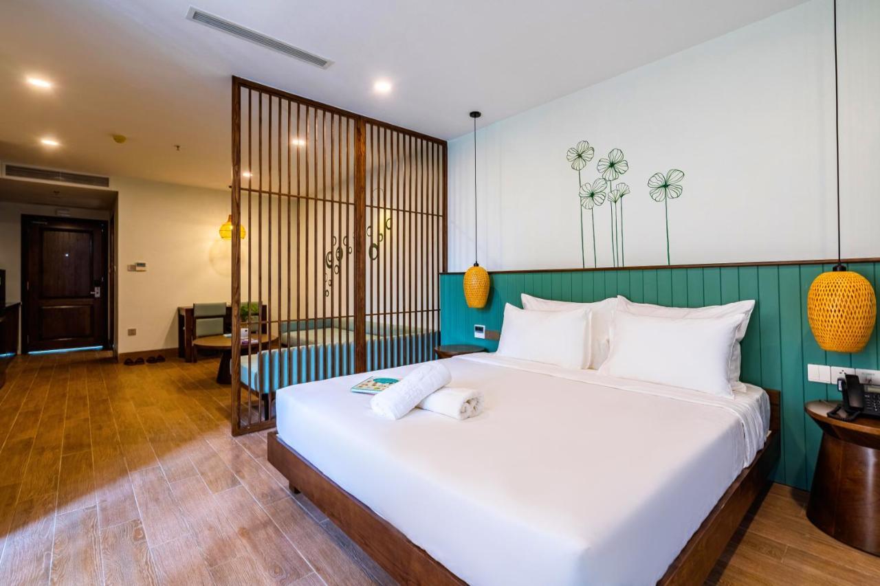 Sea Breeze Condotel Danang Экстерьер фото
