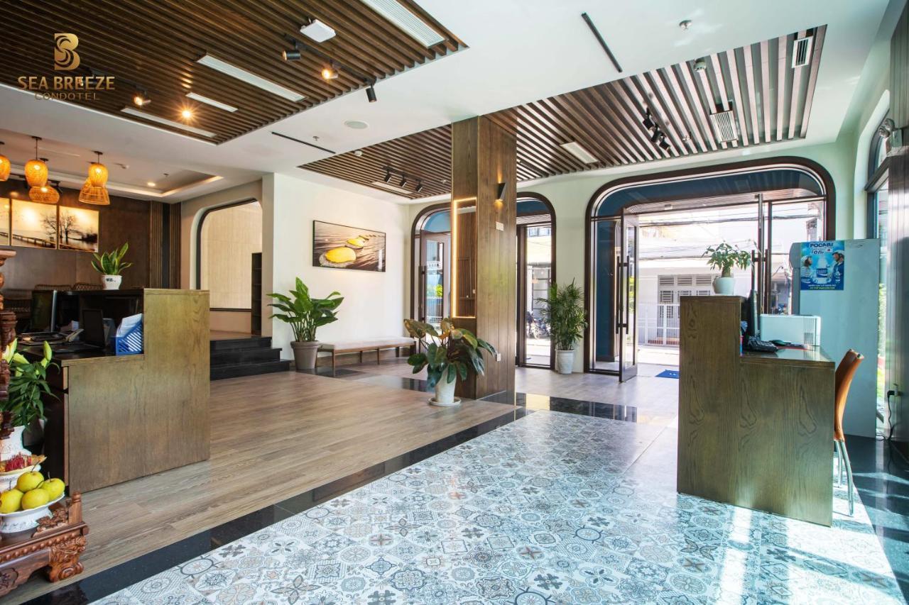 Sea Breeze Condotel Danang Экстерьер фото